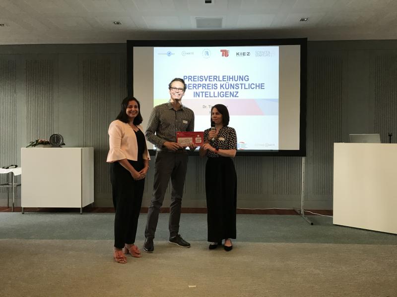 The ZIB team Jan-Patrick Clarner and Christine Tawfik wins the Research to Market Challenge in the field of Artificial Intelligence