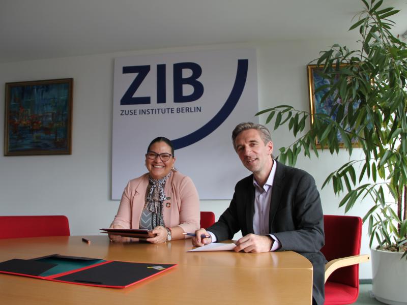Dr. Cecilia Paredes, Präsidentin, ESPOL und Dr. Sebastian Pokutta, Vizepräsident, ZIB