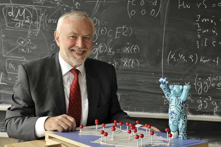 MartinGroetschel.JPG